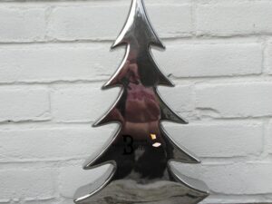 decoratieve zilverkleurige kerstboom