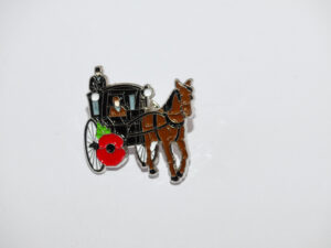 Pin van Taxi Charity poppy cab paard en wagen